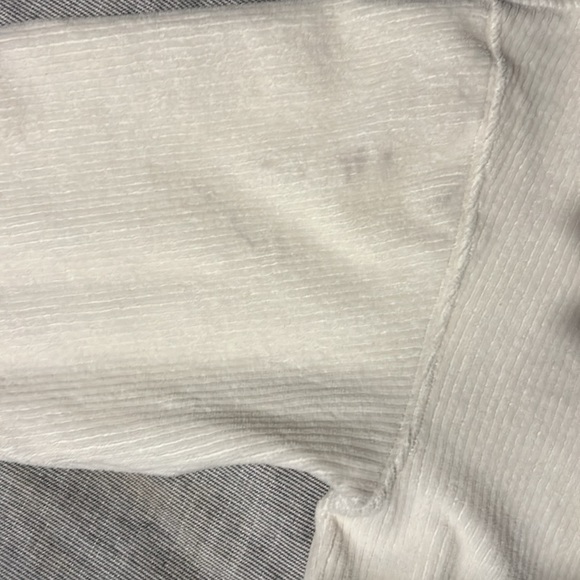 White Sweater - Picture 3 of 3